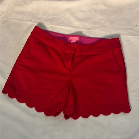 Isaac Mizrahi Red High Waist Scalloped Shorts - Picture 2 of 6